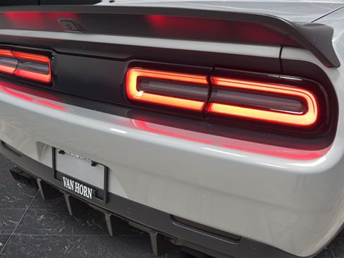 Used 2019 Dodge Challenger SRT Hellcat Redeye RWD image 32