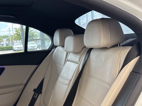 Used 2025 Mercedes-Benz C 300 Sedan image 6
