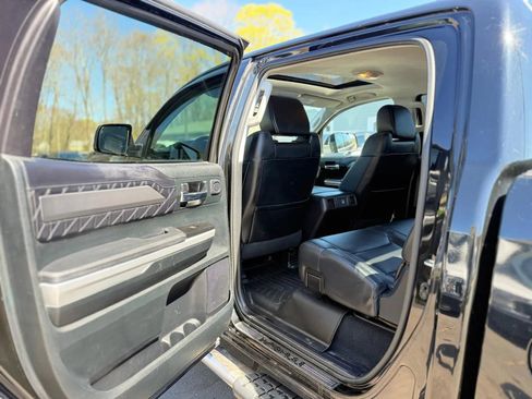 Used 2017 Toyota Tundra Platinum AWD/4WD image 33