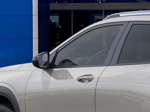 New 2026 Chevrolet Trax ACTIV w/ Driver Confidence Package FWD image 12