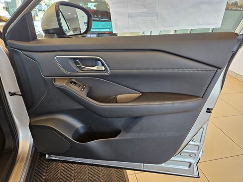 New 2026 Nissan Rogue Platinum image 23