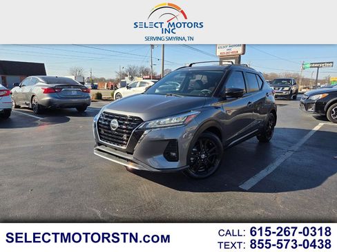 Used 2021 Nissan Kicks SR w/ Exterior Package image 1