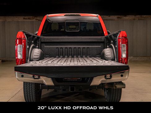 Used 2017 Ford F250 Lariat w/ Chrome Package image 8