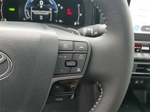 Used 2026 Toyota Camry SE image 14