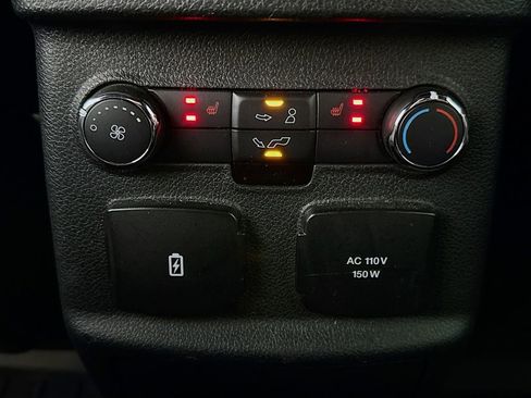 Used 2017 Ford Explorer Limited image 24