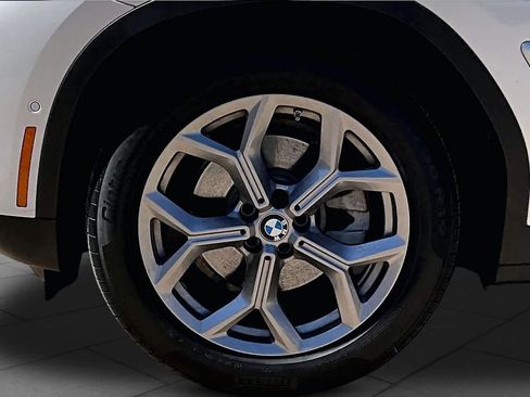 Used 2024 BMW X3 sDrive30i w/ Premium Package RWD image 18
