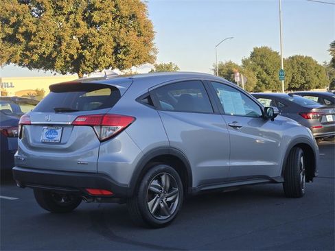 Used 2021 Honda HR-V EX image 4
