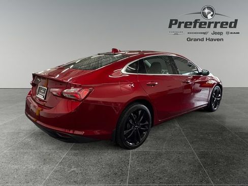 Used 2022 Chevrolet Malibu LT FWD image 19