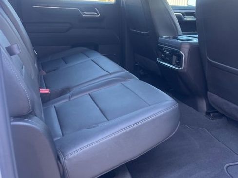 Used 2024 GMC Sierra 1500 SLT image 9