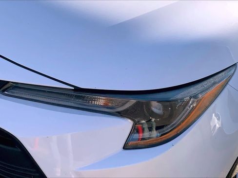 Used 2024 Toyota Corolla LE image 28