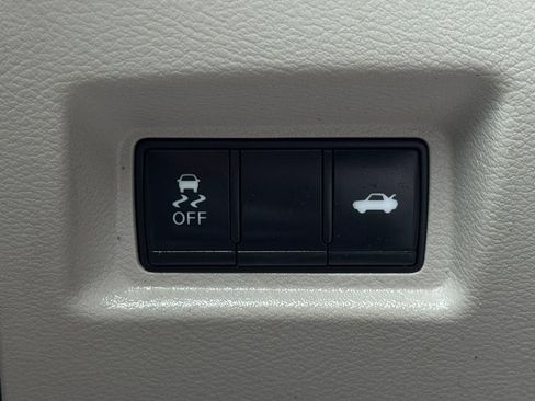 Used 2018 INFINITI Q50 Luxe w/ Essential Package (3.0T Luxe) RWD image 35