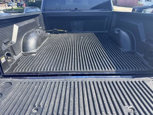 Used 2018 RAM 1500 Express w/ Express Value Package AWD/4WD image 6