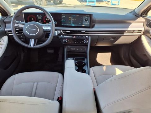 Used 2025 Hyundai Sonata SEL image 12