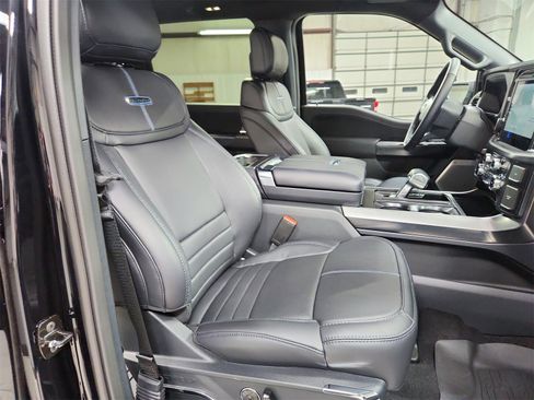 New 2025 Ford F150 Platinum w/ Equipment Group 702A High image 40