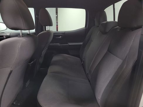 Used 2016 Toyota Tacoma TRD Off-Road w/ Towing Package AWD/4WD image 20