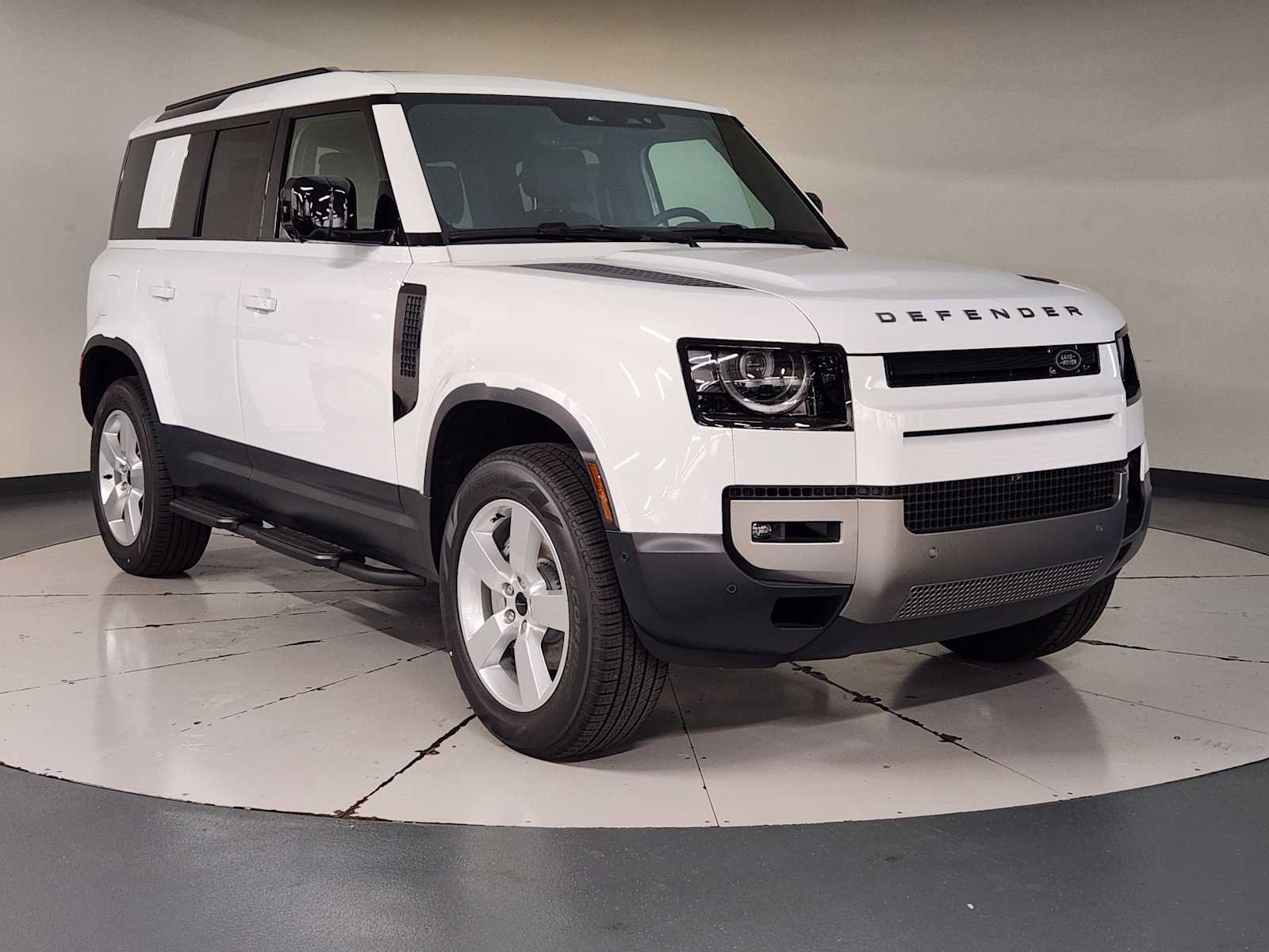 New 2026 Land Rover Defender 110 S AWD/4WD image 7