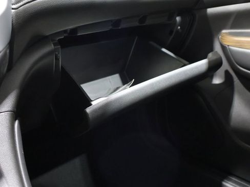 Used 2023 GMC Acadia SLE image 28