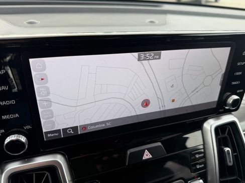 Used 2023 Kia Sorento S image 23