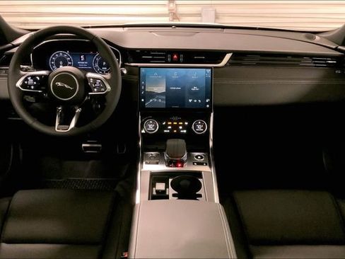 New 2024 Jaguar XF R-Dynamic SE image 6