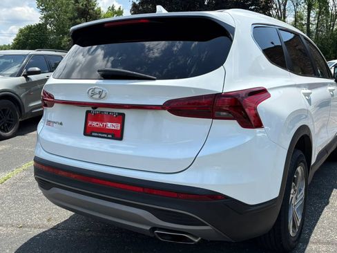Used 2021 Hyundai Santa Fe SE FWD image 9