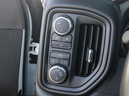 Used 2023 GMC Sierra 3500 Pro w/ Convenience Package image 19