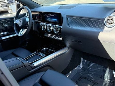 Certified 2025 Mercedes-Benz GLA 250 4MATIC image 24