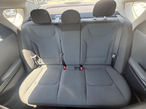 Used 2025 Kia K4 FWD image 40