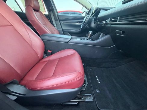 Used 2023 MAZDA MAZDA3 s FWD image 40