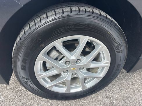 Used 2022 Chevrolet Equinox LT FWD image 32