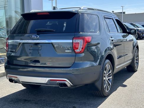 Used 2016 Ford Explorer Platinum image 7