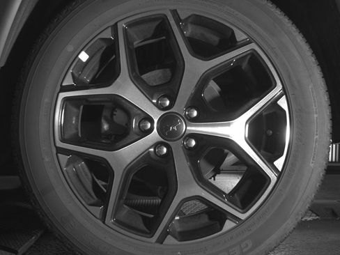 Used 2025 Jeep Compass Limited image 14