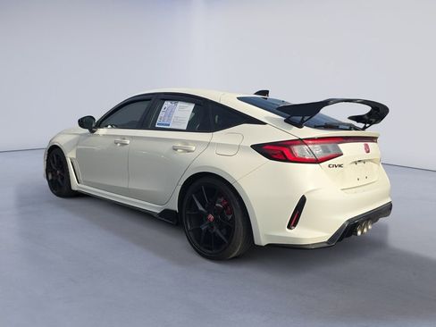 Used 2023 Honda Civic Type R image 3