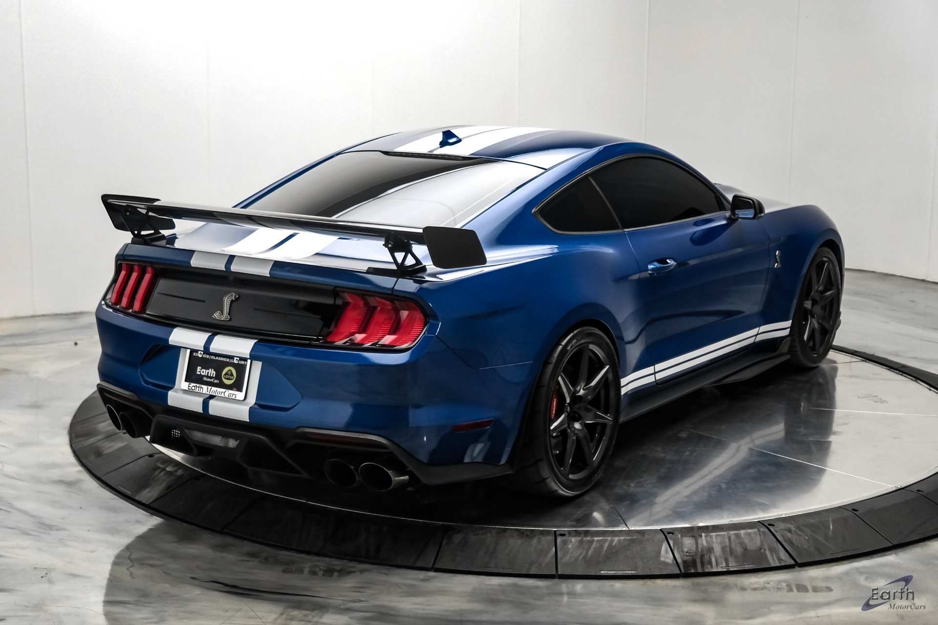 Used 2022 Ford Mustang Shelby GT500 w/ Carbon Fiber Track Pack RWD image 21