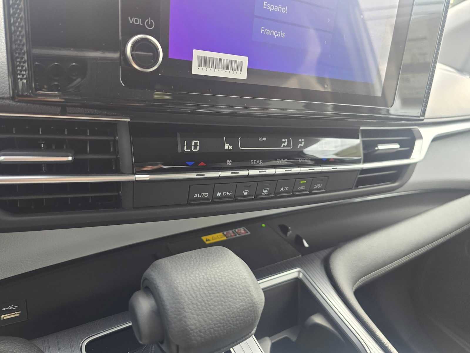 Used 2026 Toyota Sienna LE FWD image 14