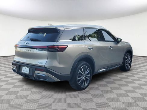 Used 2024 INFINITI QX60 Sensory AWD/4WD image 4