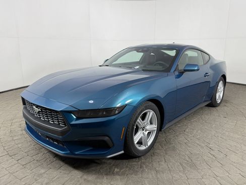 Certified 2026 Ford Mustang Coupe RWD image 3