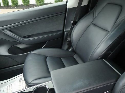 Used 2020 Tesla Model 3 Standard Range Plus RWD image 28