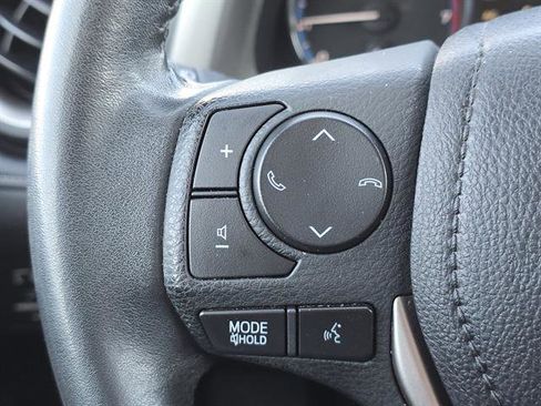 Certified 2017 Toyota RAV4 Limited image 19