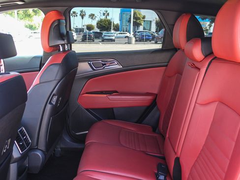 Used 2023 Kia Sportage SX image 20