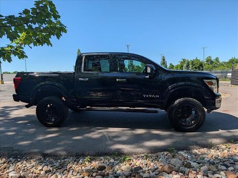 Used 2021 Nissan Titan SV w/ SV Convenience Package AWD/4WD image 6