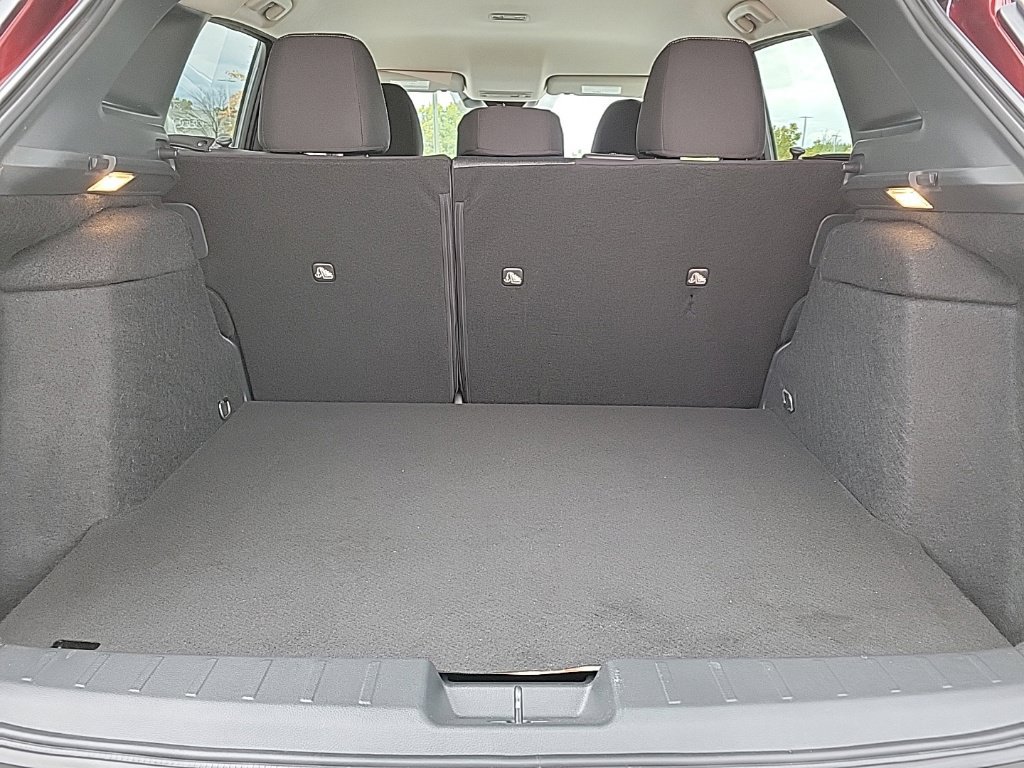 Certified 2025 Nissan Kicks SV AWD/4WD image 17