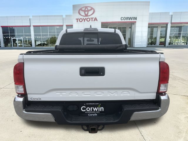 Used 2017 Toyota Tacoma SR5 w/ Tow Package AWD/4WD image 4