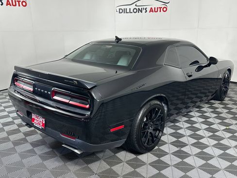 Used 2016 Dodge Challenger R/T Scat Pack w/ Leather Interior Group RWD image 7