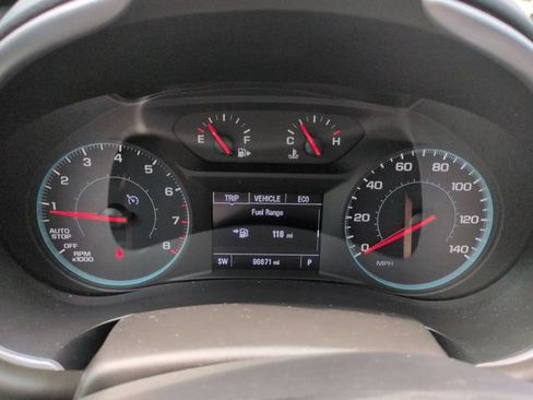 Used 2021 Chevrolet Malibu LS FWD image 34