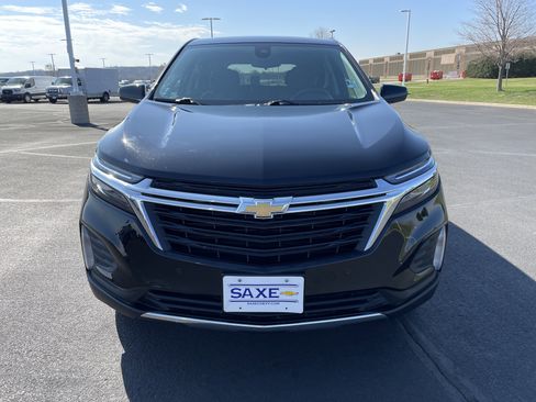 Used 2022 Chevrolet Equinox LT w/ Driver Convenience Package image 8