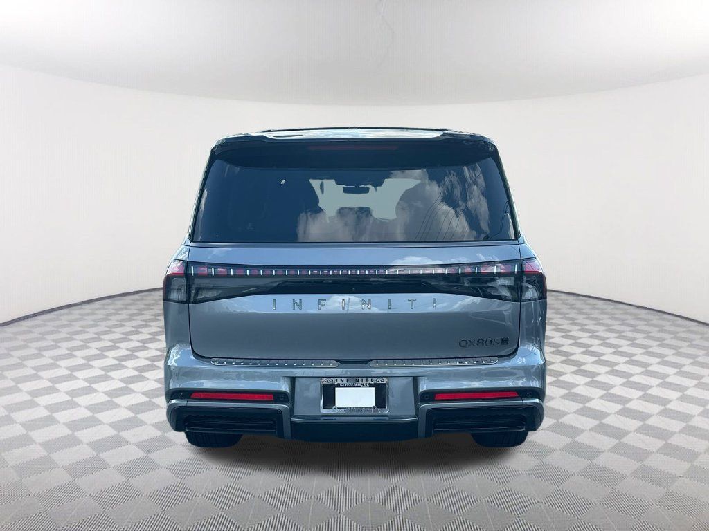 Certified 2026 INFINITI QX80 4WD w/ Sport Exterior Package image 6