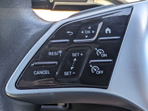 Certified 2025 Mercedes-Benz C 300 Sedan image 22