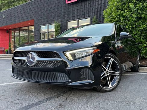 Used 2019 Mercedes-Benz A 220 image 2