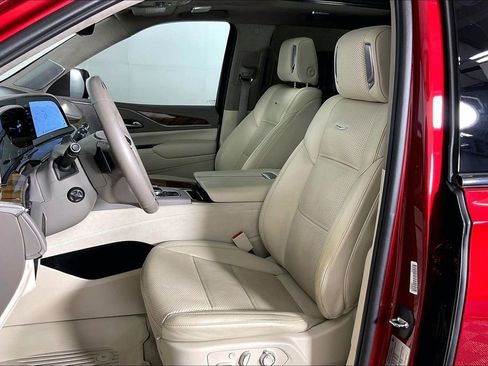 Used 2023 Cadillac Escalade Sport Platinum w/ LPO, ONYX Package AWD/4WD image 34