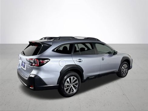 Certified 2024 Subaru Outback Premium AWD/4WD image 7